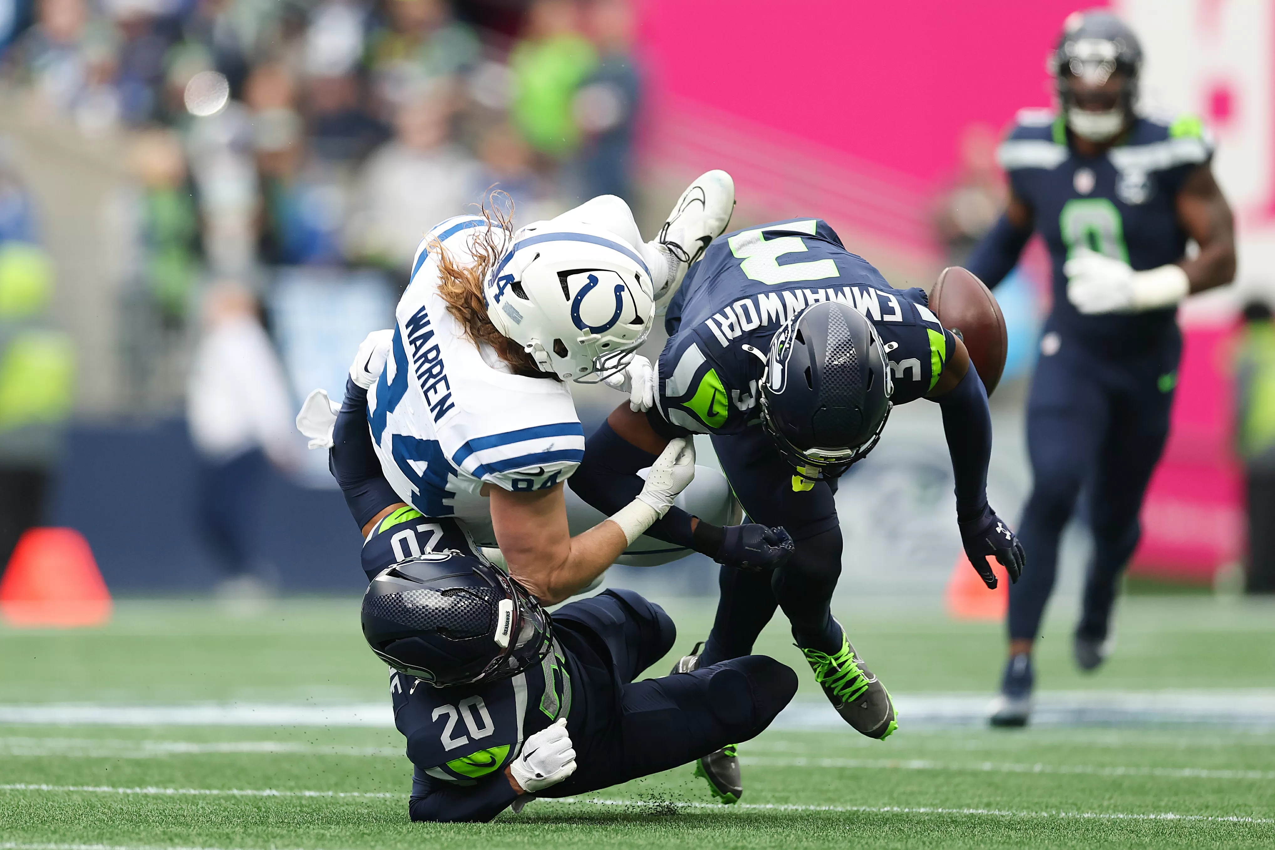Seahawks Get Major Julian Love Update Before Rams TNF Game
