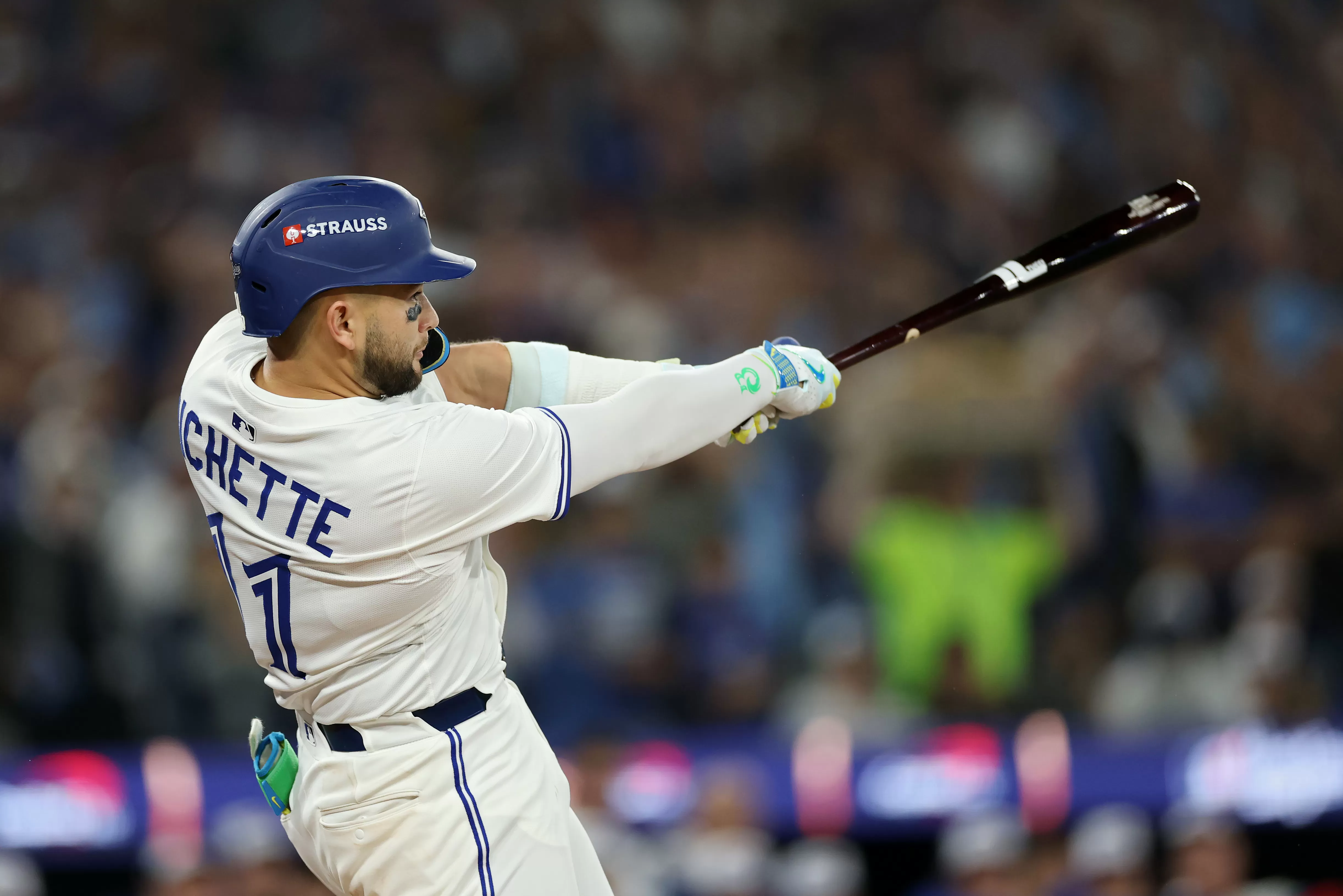 Blue Jays Urged To Sign 2-Time All-Star to $208M Contract