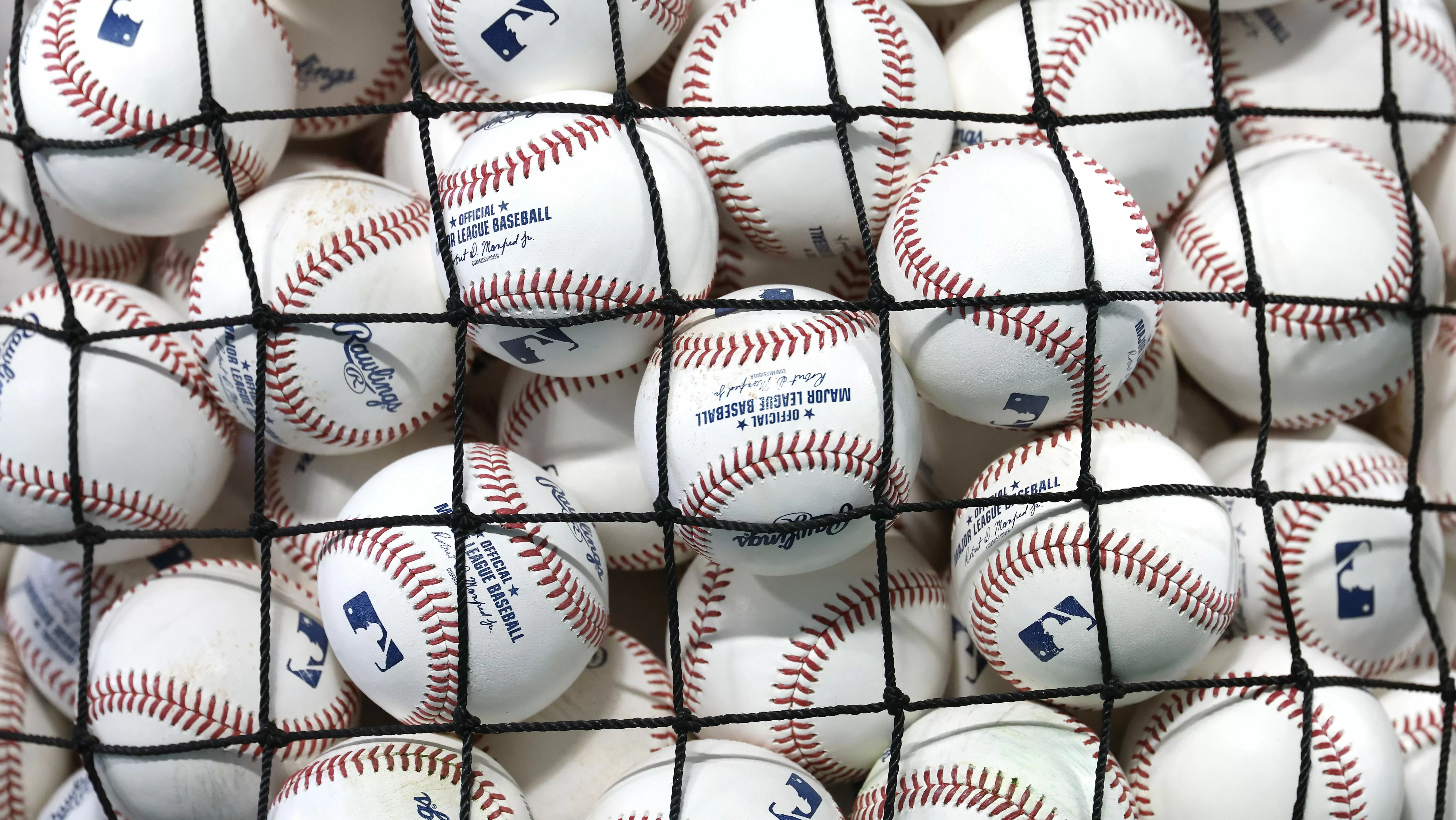 Royals Add Outfield and Bullpen Depth in Trade With Brewers