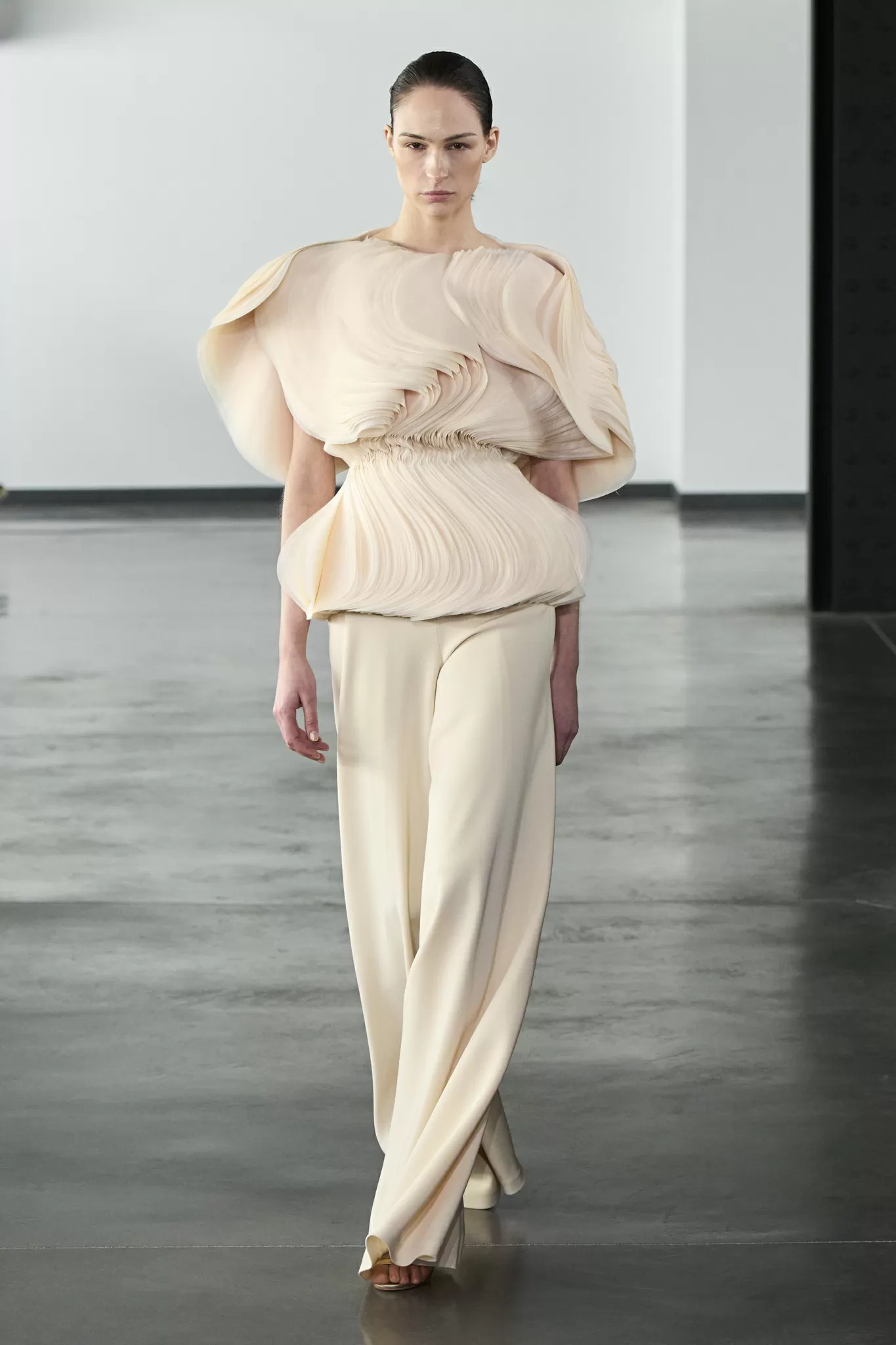 Rami Al Ali Spring 2026 Couture: A Breeze Across the Desert