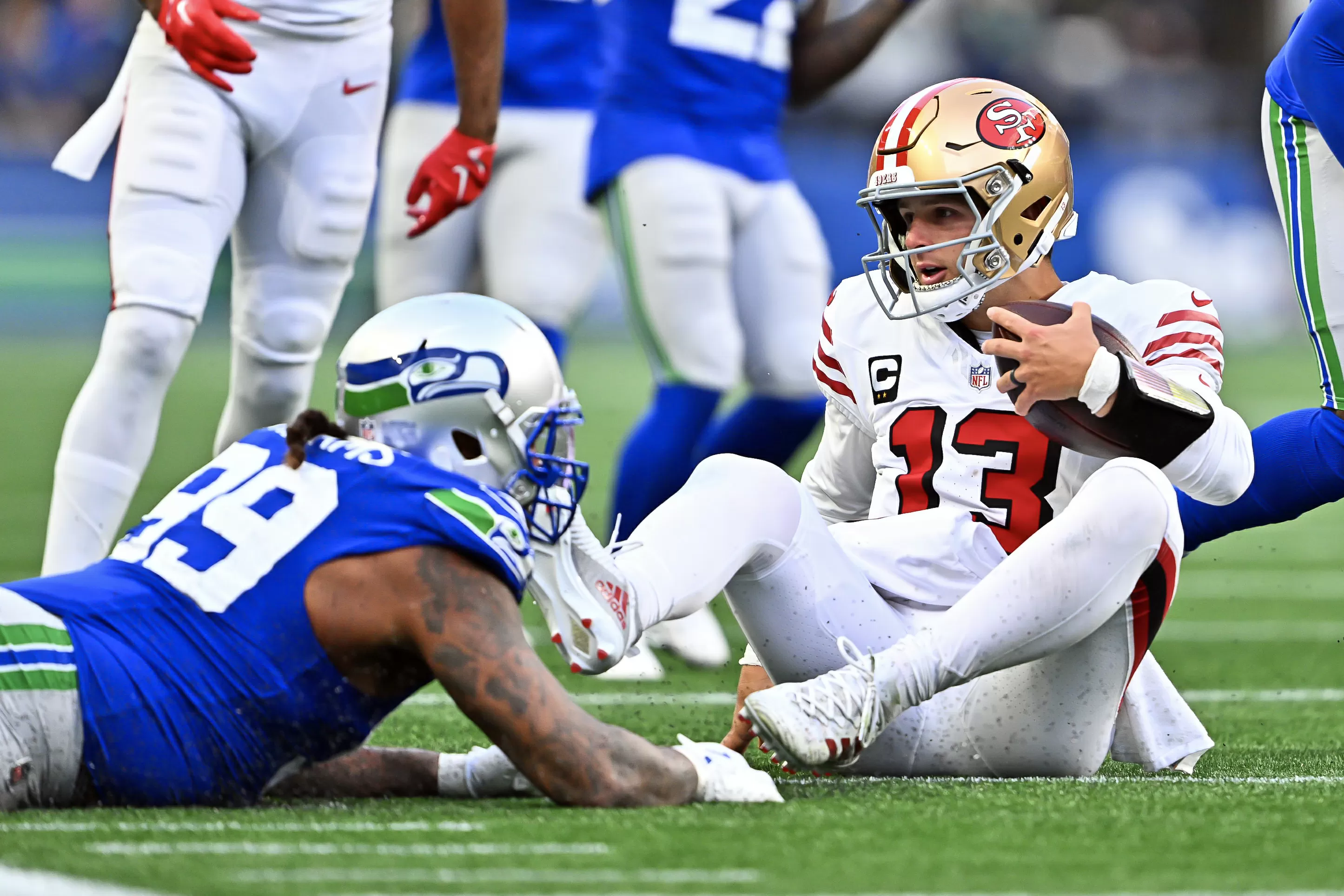 49ers Get Bad News Before Pivotal Seahawks Game to Decide No. 1 Seed
