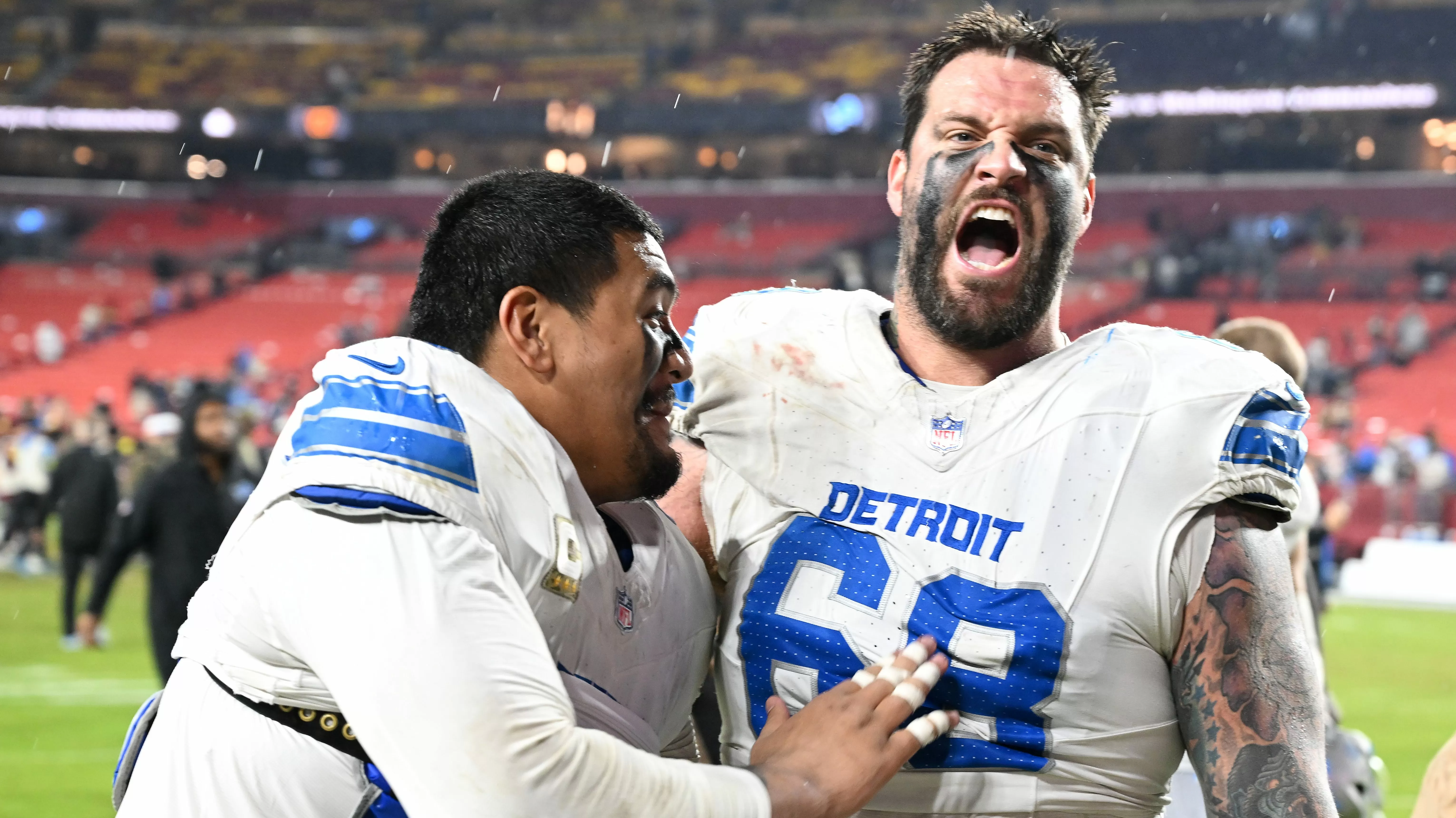 Lions $60 Million Pro Bowler Abruptly Brings Up Retirement Before Bears Game
