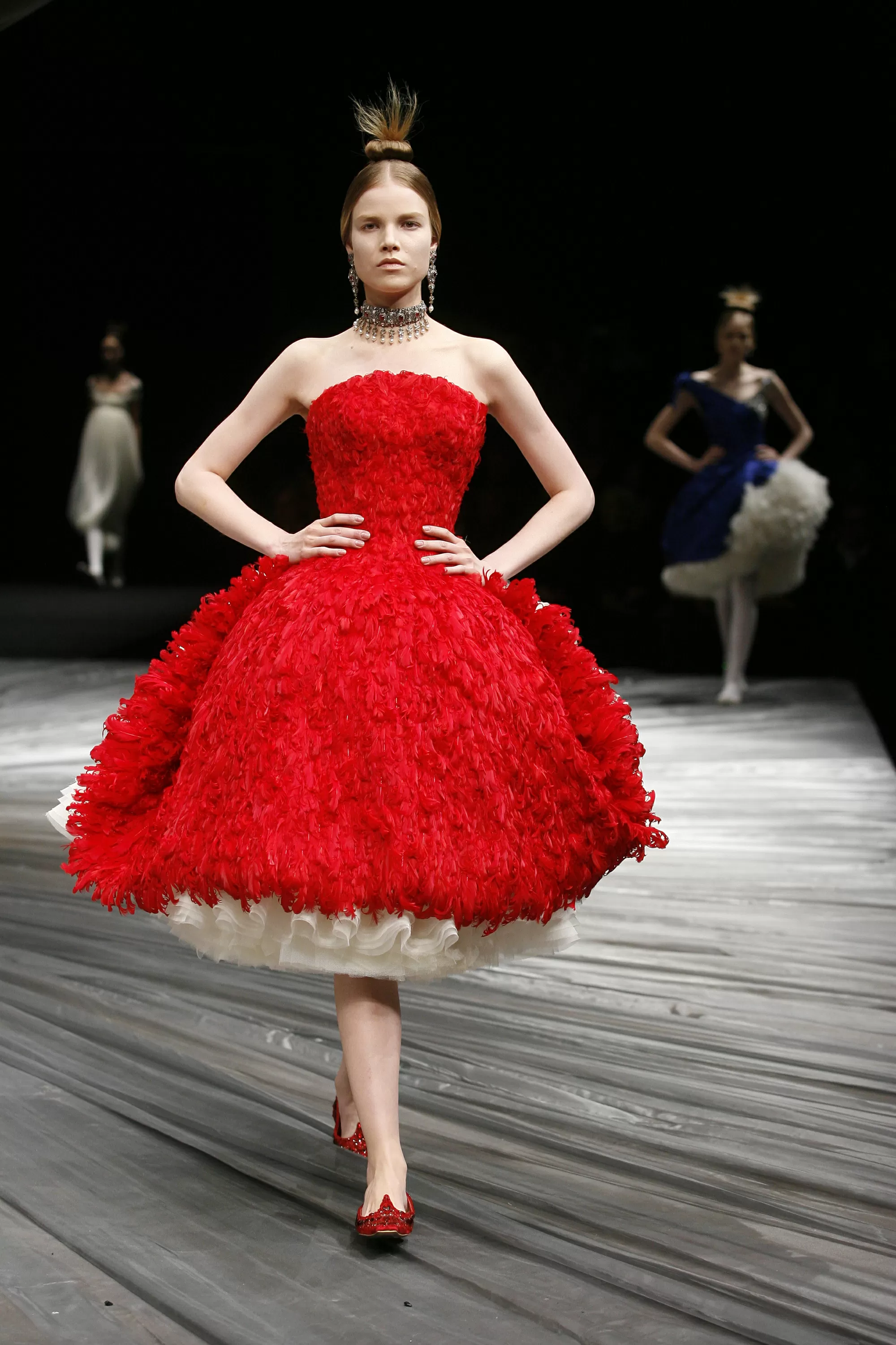 From the Archive: The Timeless Elegance of Feathers in Couture