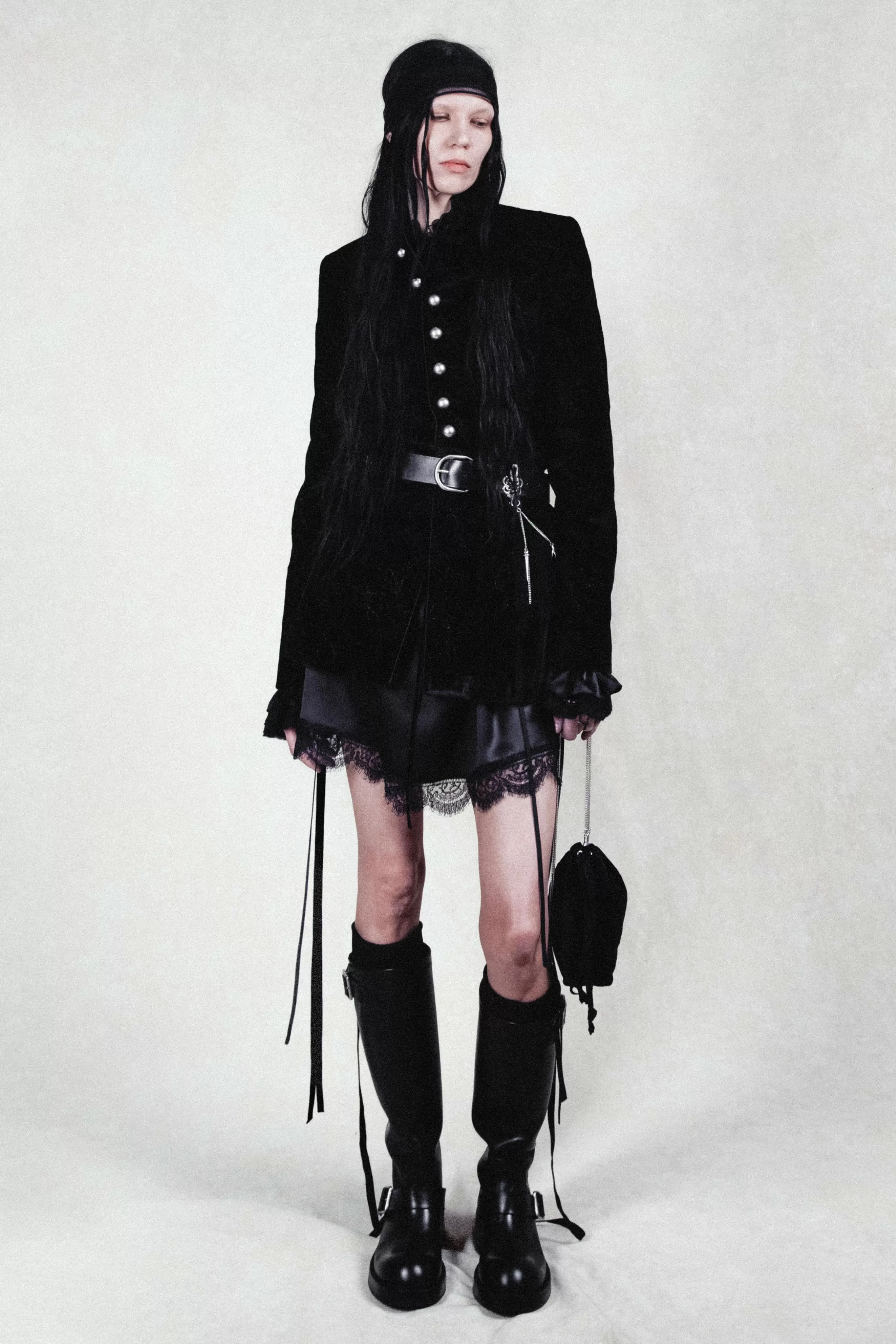 Ann Demeulemeester Pre-fall 2026: Different Muses