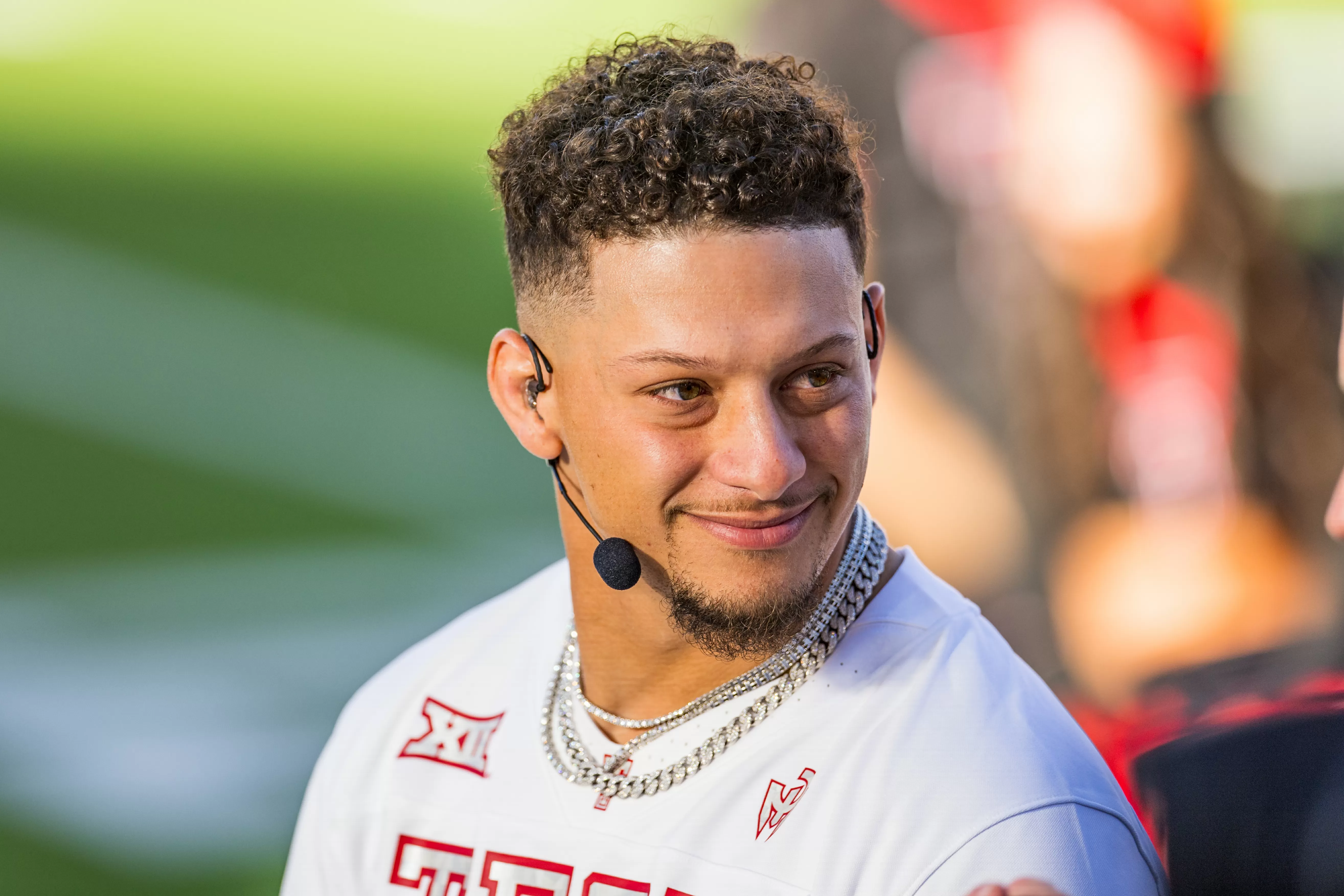 Patrick Mahomes Has One-Word Response to Caleb Williams' Unbelievable Play