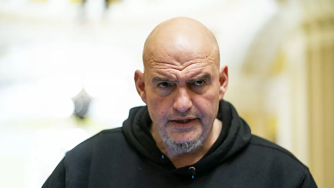 Fetterman: Trump declassifying UFO files would be 'incredible,' 'bipartisan'