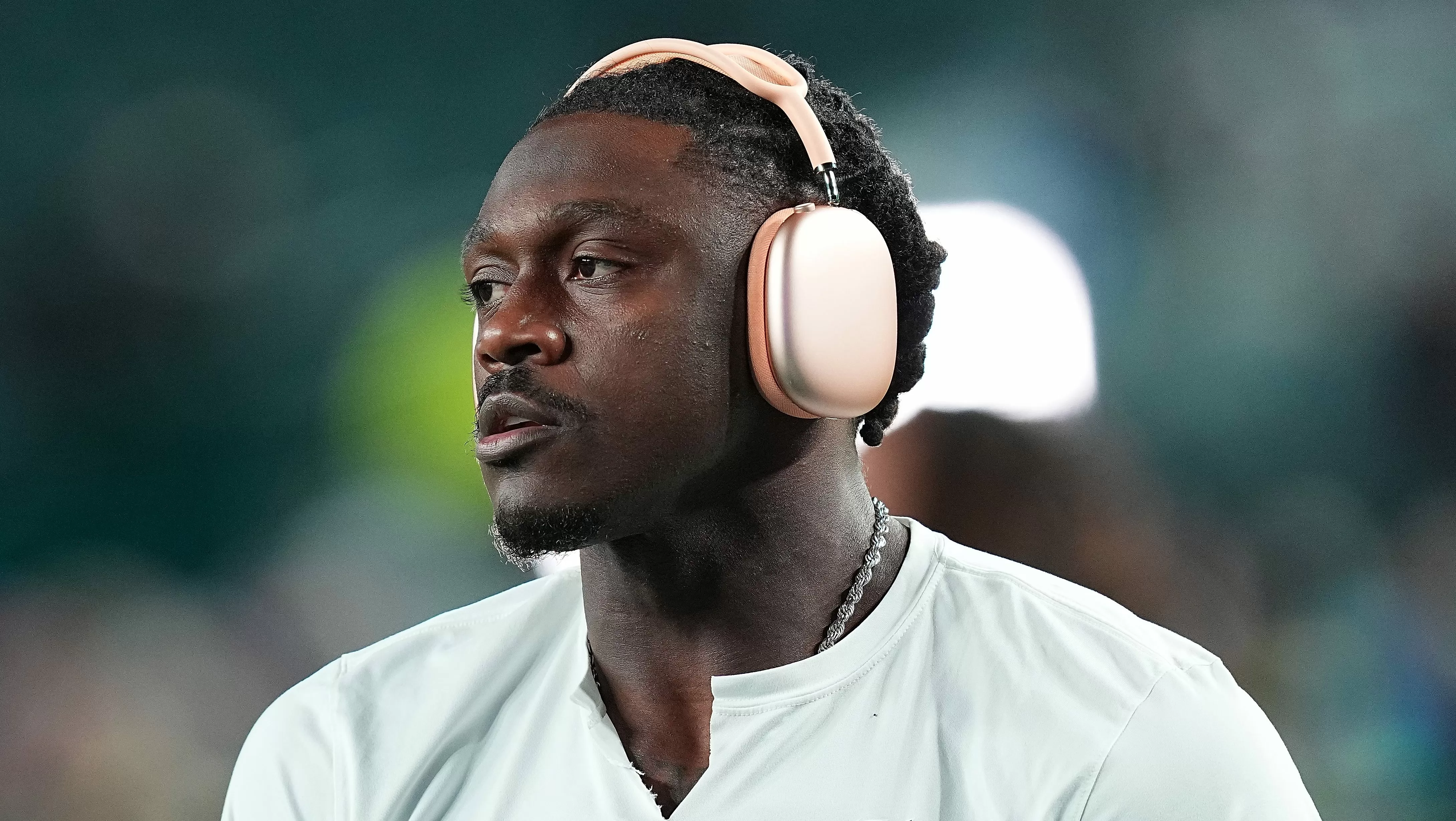 49ers Proposed Trade Flips Beleaguered Wide Receivers