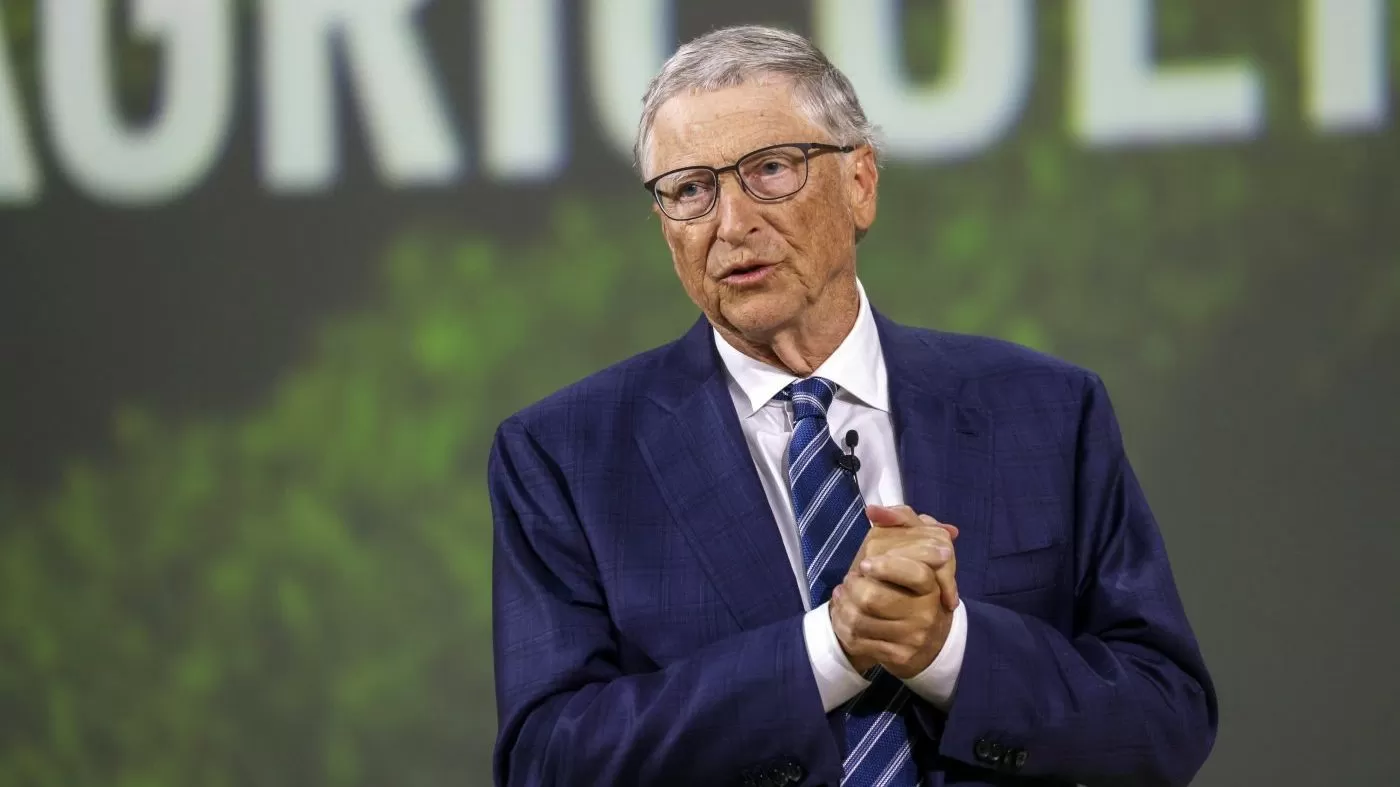 Bill Gates apologizes to foundation staff over Epstein ties