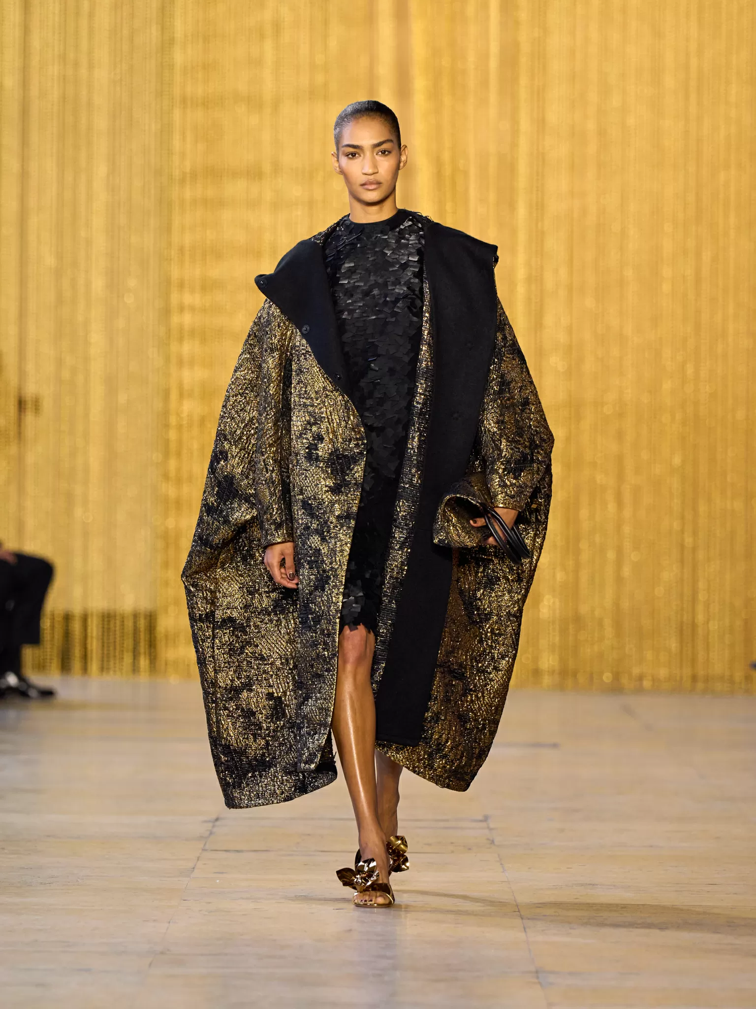 Akris Fall 2026: Going for Gold
