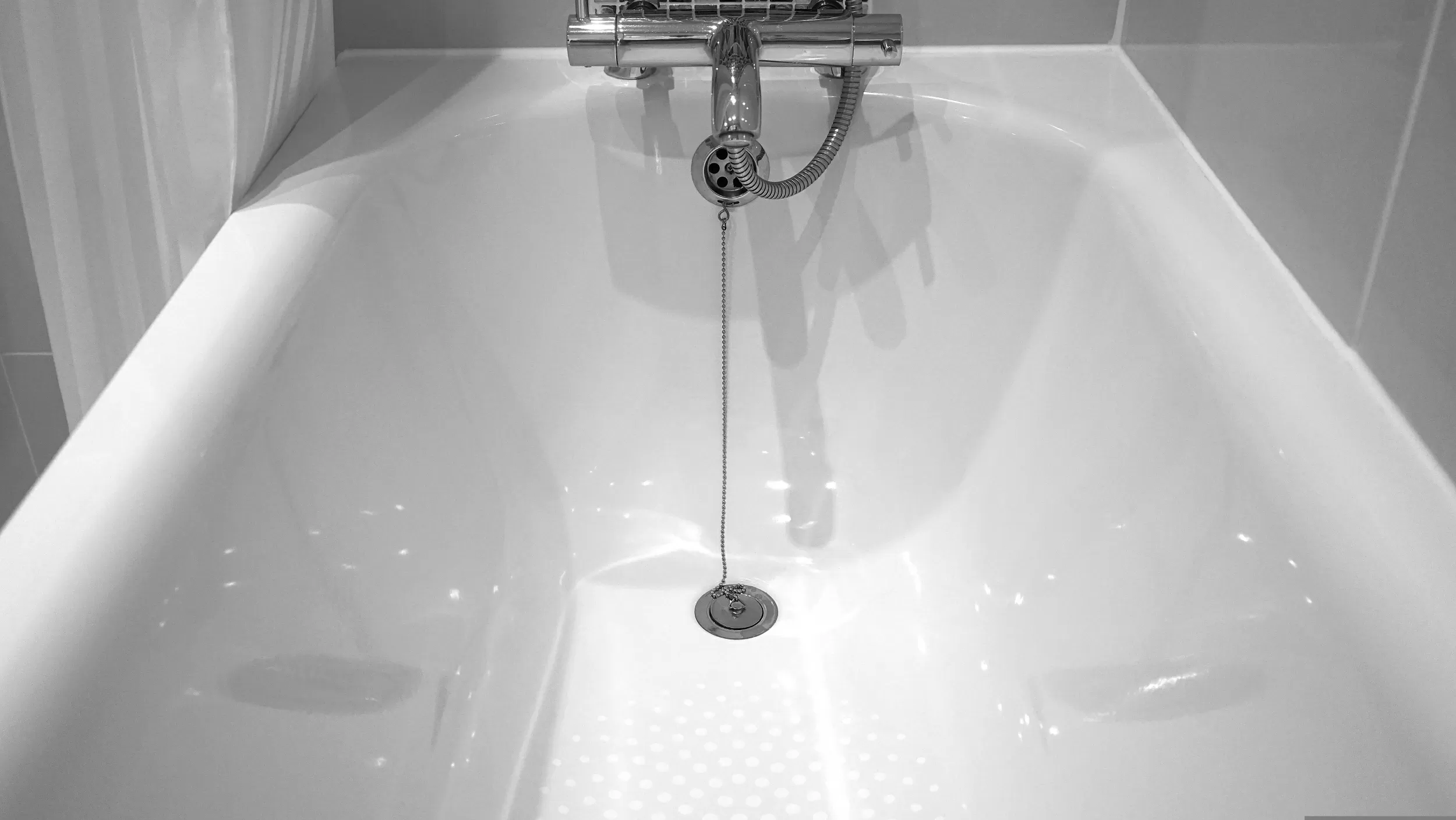 Cold Plunge Benefits: Are Ice Baths Really Good for You or Just a Social Media Trend?