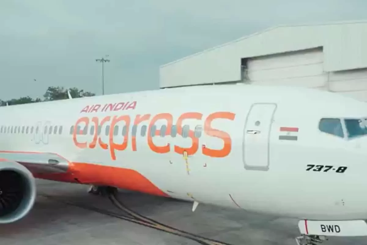 Air India Express Boeing 737 Makes Hard Landing At Phuket Airport After Nose Landing Gear Damage