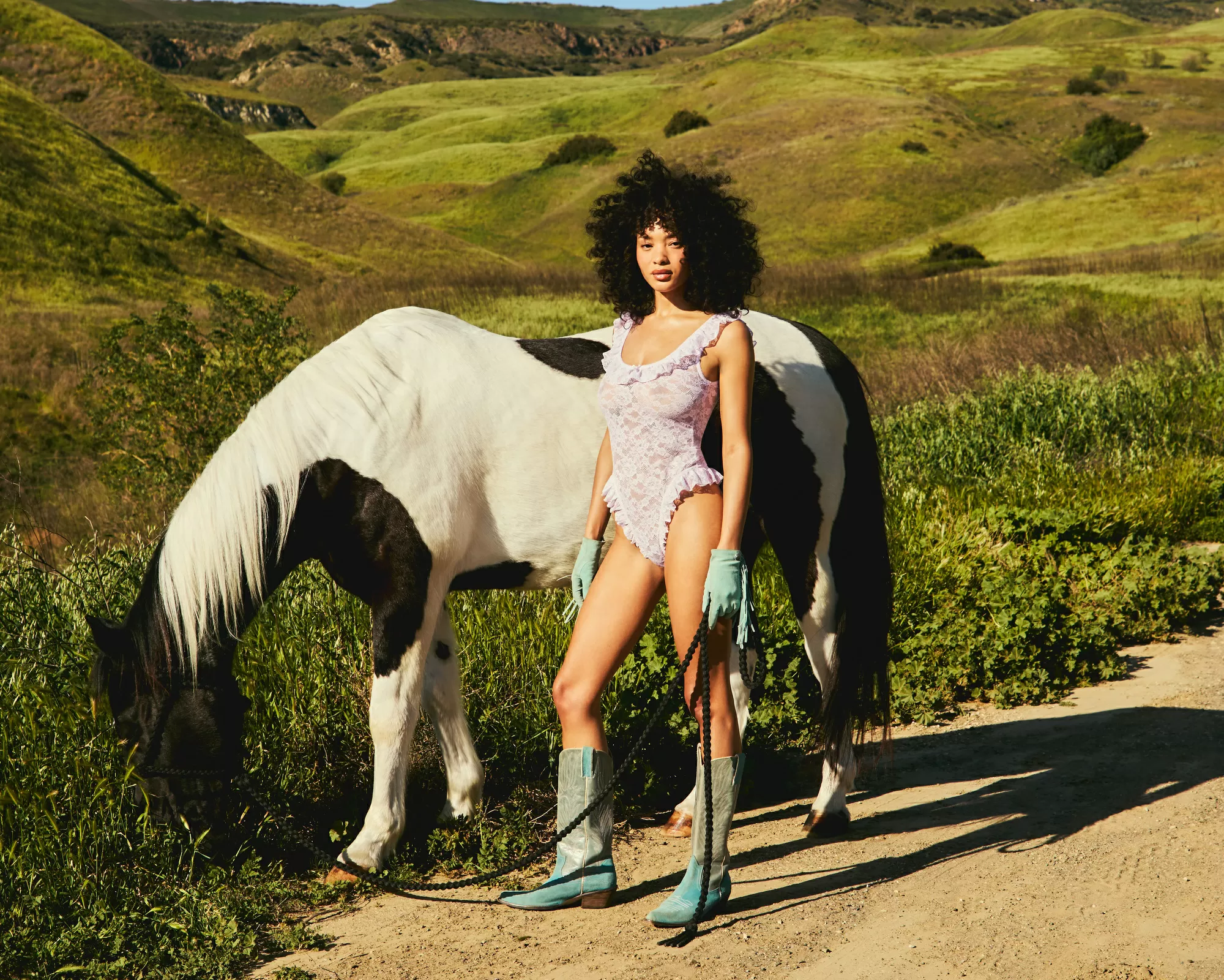 Sydney Sweeney’s Lingerie Brand Syrn Is Official Lingerie Partner of Stagecoach