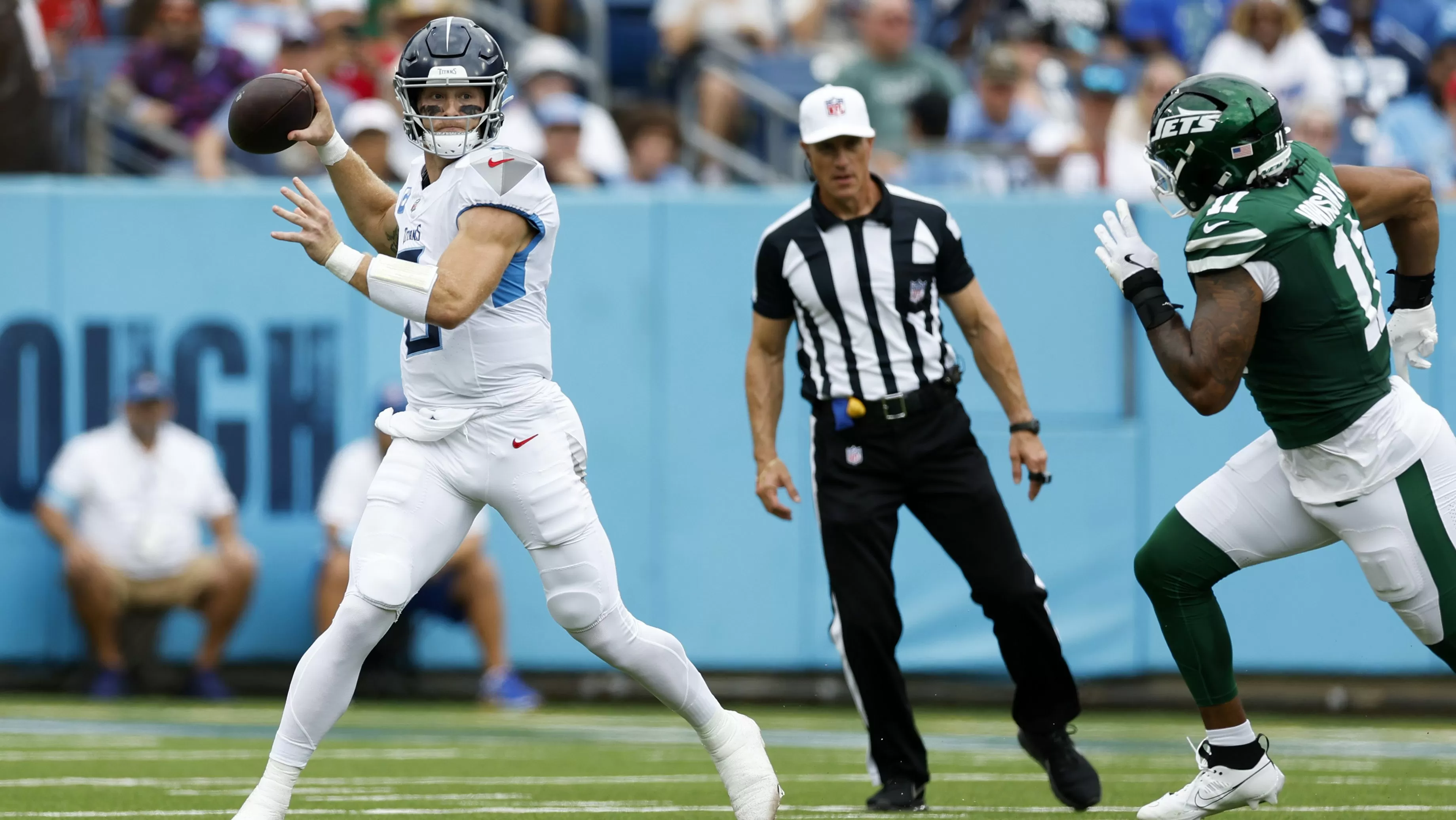 Insider Floats Jets-Titans Trade for $9.5 Million QB