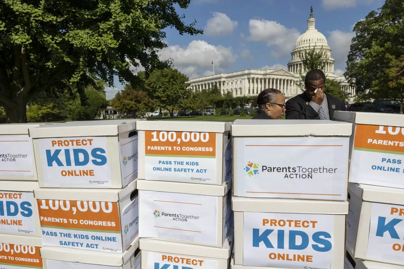 House Commerce Chair unveils new kids safety package after bipartisan talks collapse