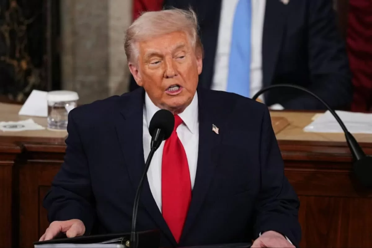 'It's Wonderful': Trump Backs Iranian Kurdish Offensive Against Tehran Amid West Asia War