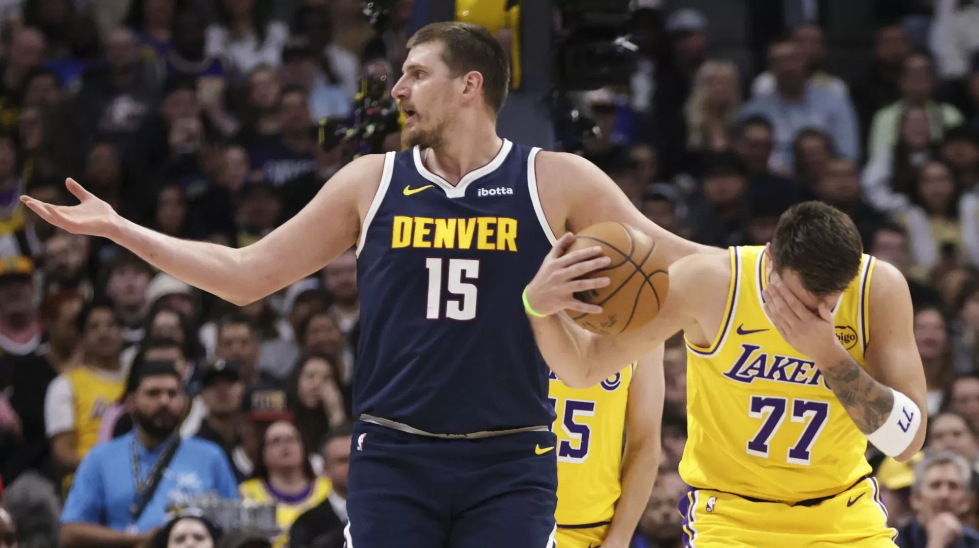 Nikola Jokić Sends Bad News for Lakers