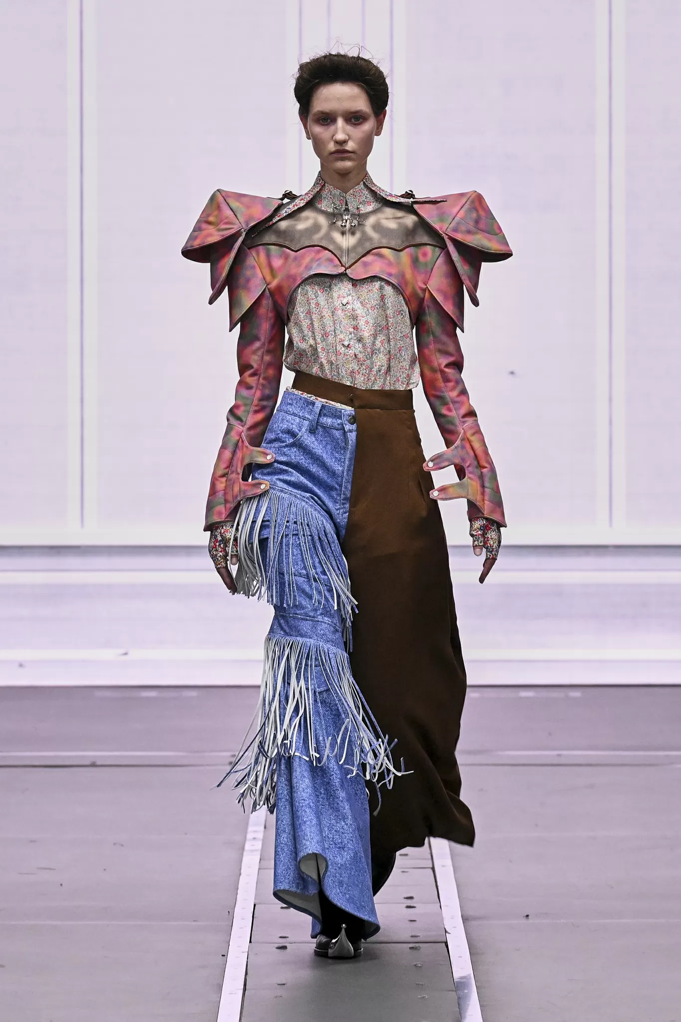 Anrealage Fall 2026: Ghosts of Fashion Past, Present and Future 