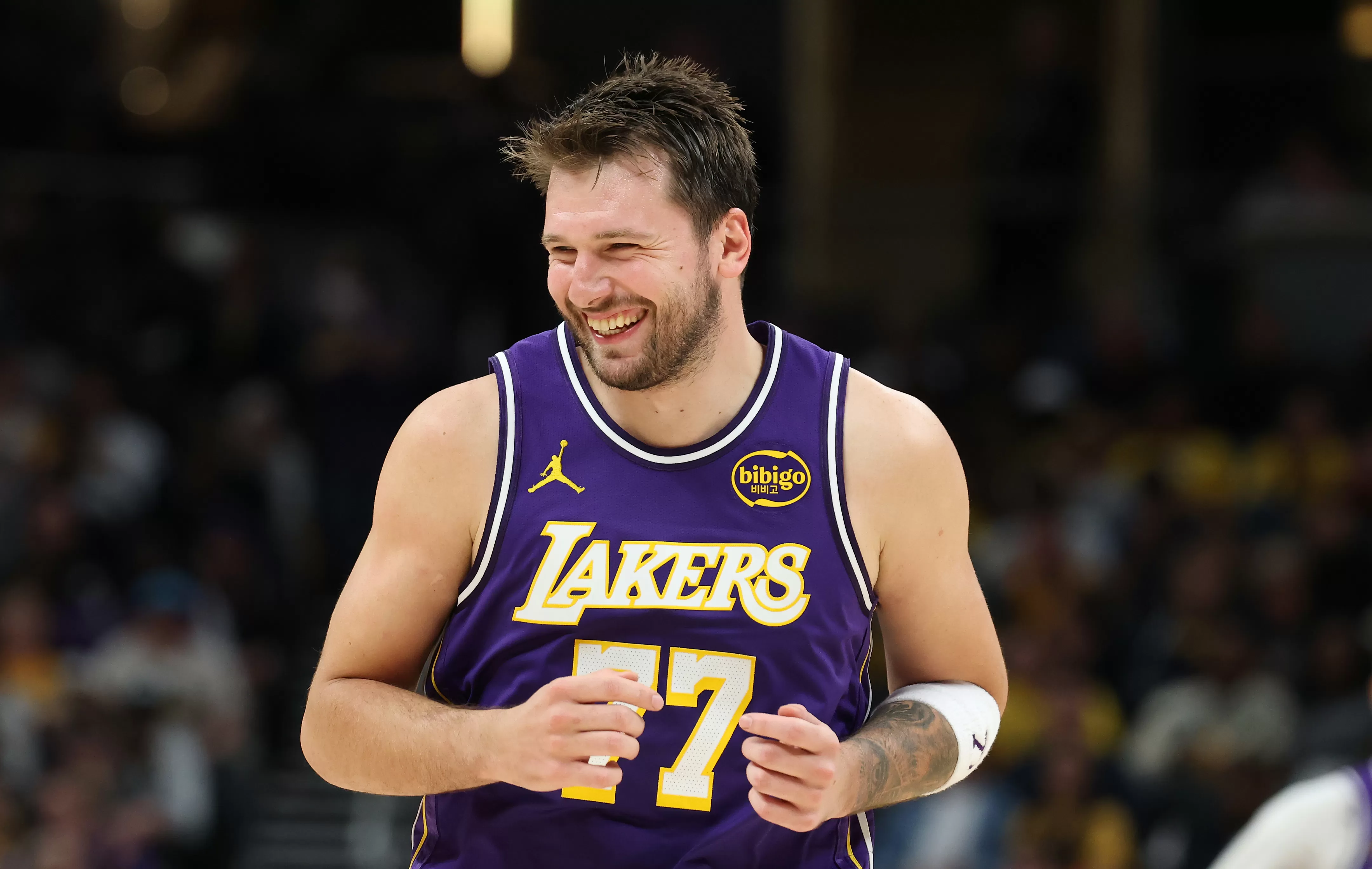 Cavaliers vs. Lakers Odds, Player Props, ATS Picks: Red-Hot L.A. Favored At Home