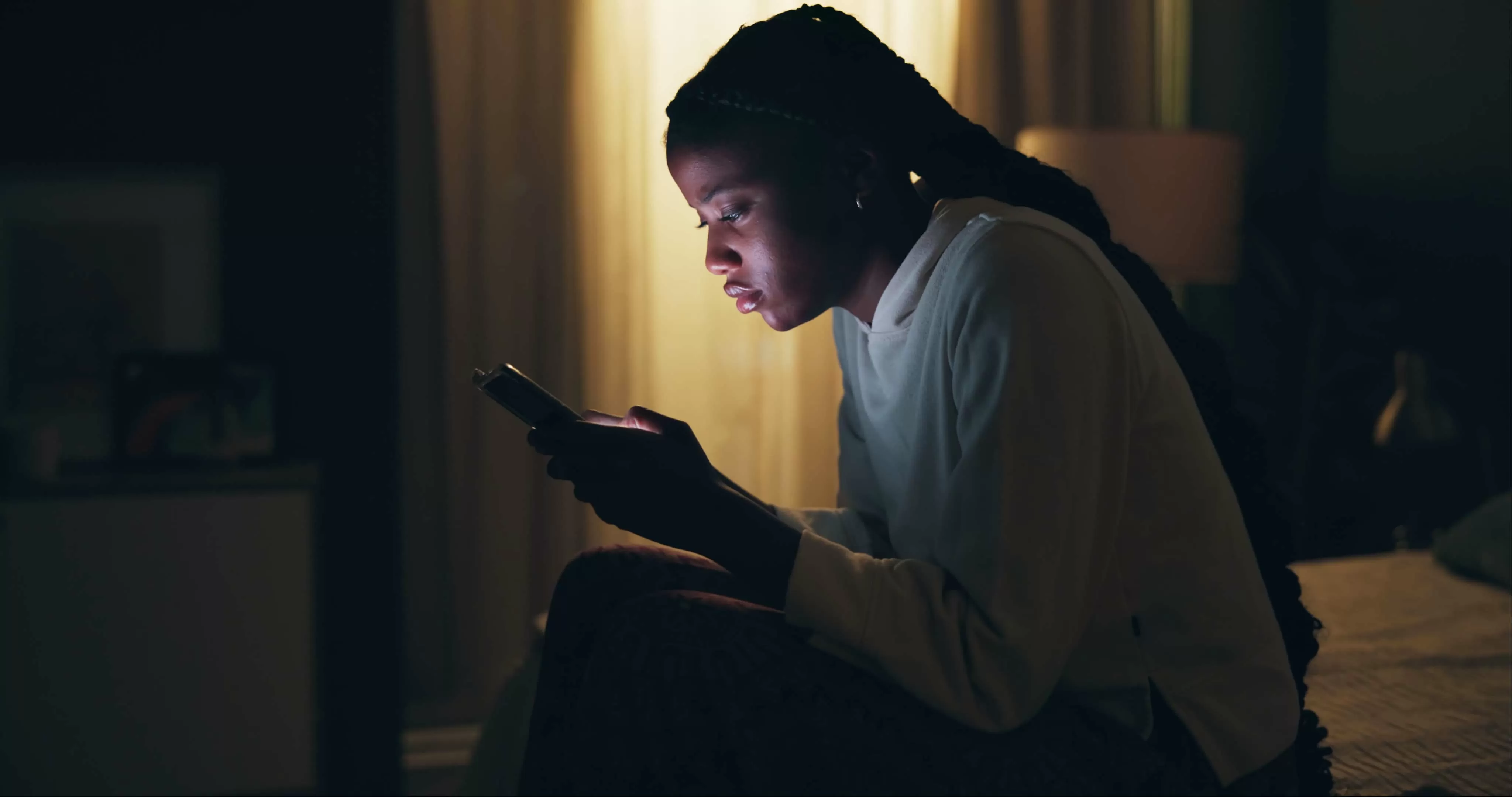 Woman Excited After 'Best Date' Ever—Until She Gets One Text