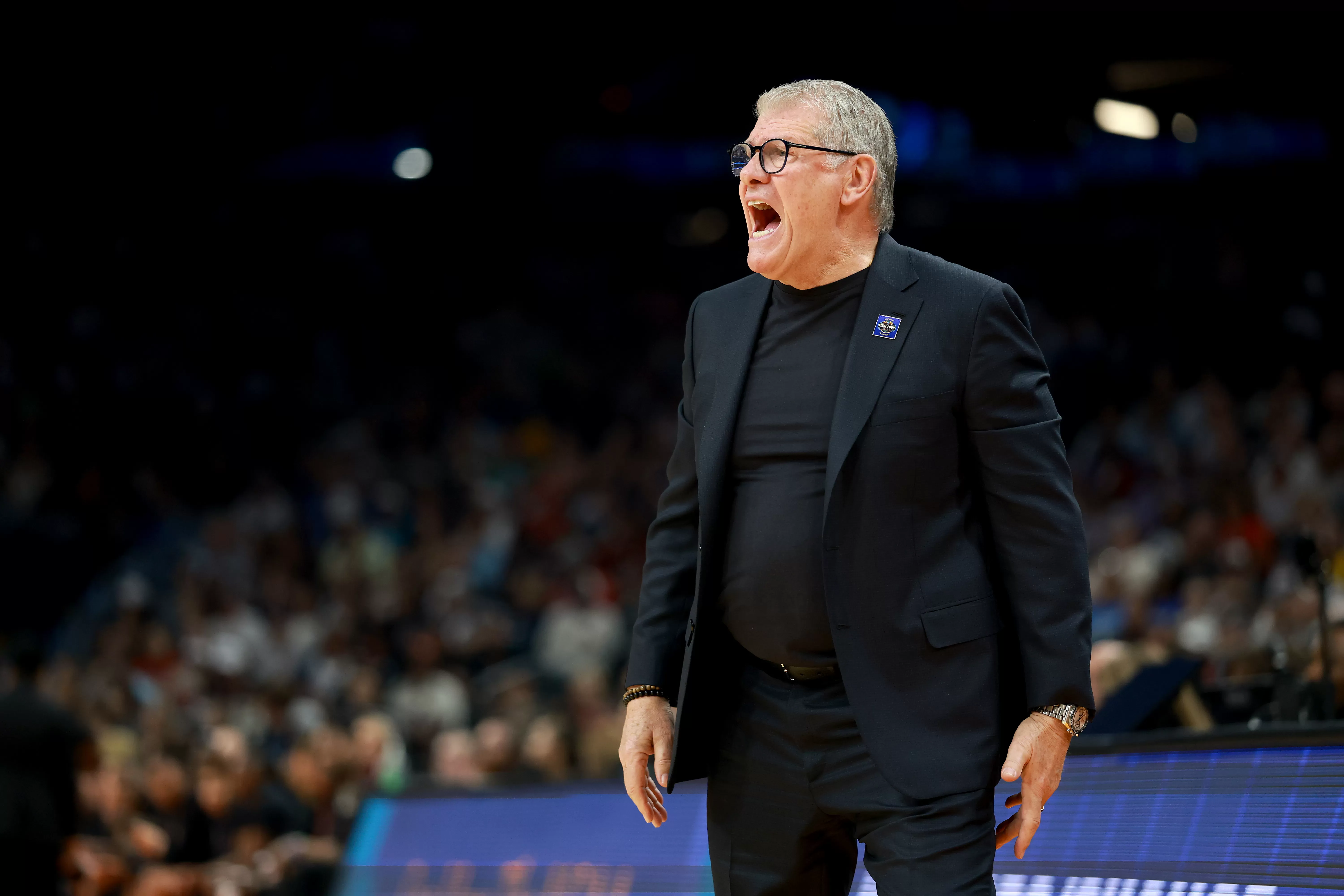 Geno Auriemma Slammed for Lack of Sportsmanship in Loss vs South Carolina