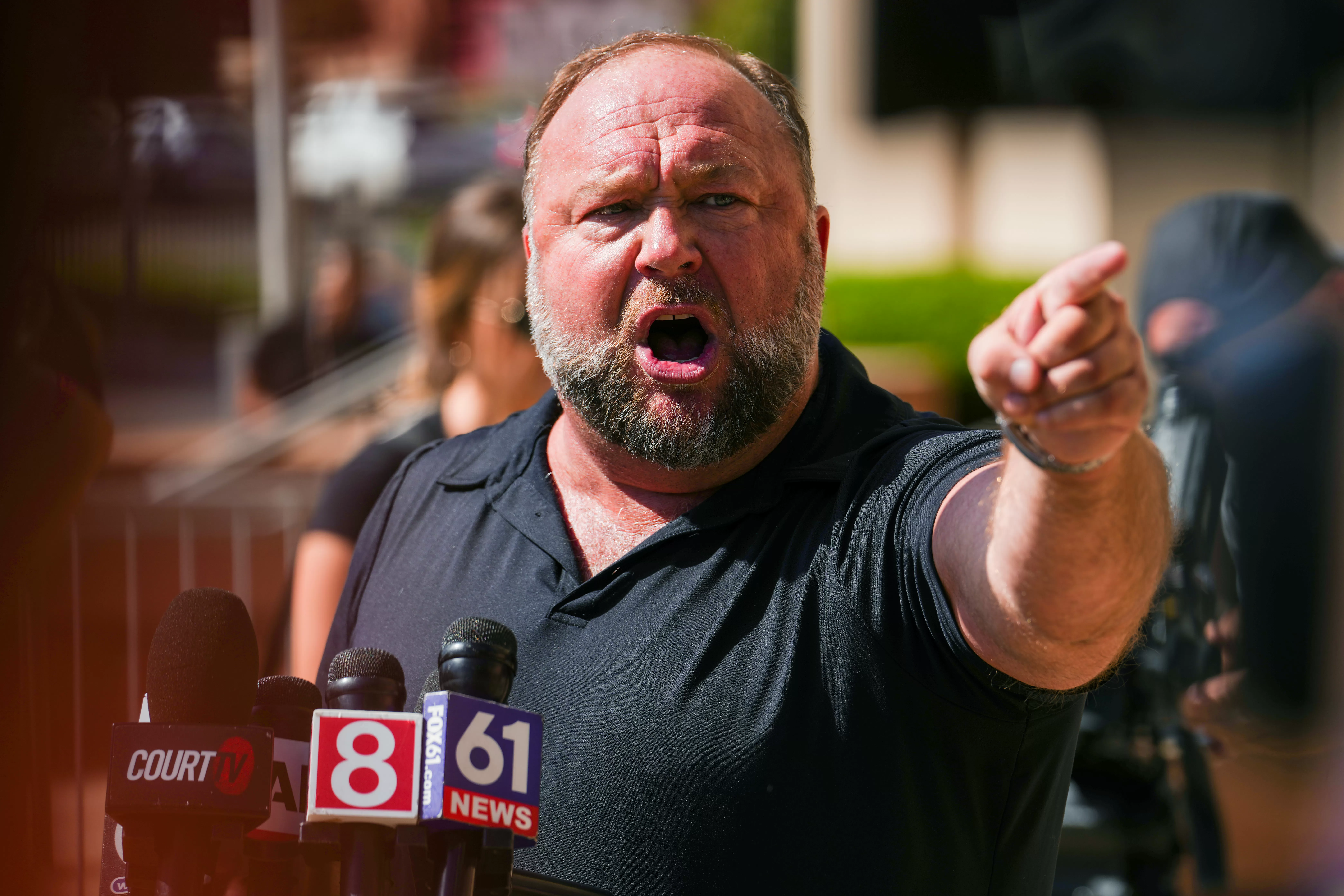Alex Jones Turns on Donald Trump: ‘He’s Gone’